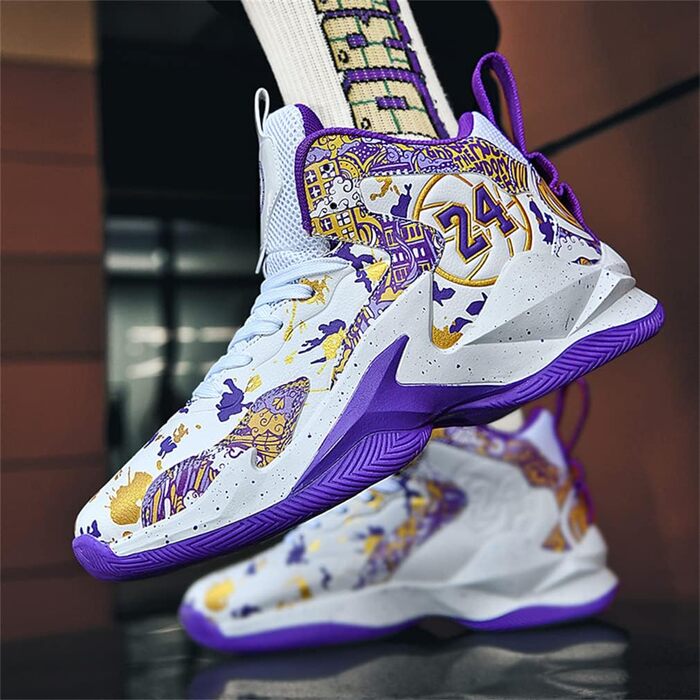 Чоловічі баскетбольні кросівки для гри та тренувань. Зручні, легкі, дихаючі. Високий верх, амортизація. Розмір 40 EU, білий/фіолетовий колір. Модель 692