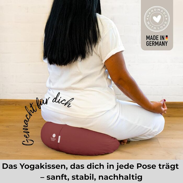 Подушка для йоги та медитації Inner Peace Halbmond 42x20 см, органічна бавовна (Waldbeere), гречане лушпиння
