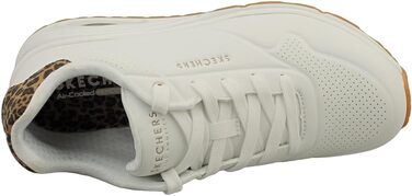 Кросівки Skechers Max Cushioning Delta для чоловіків, білі, з леопардовим принтом (41 EU)