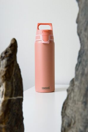SIGG пляшка для води 0,75 л з нержавіючої сталі Shield ONE, для газованих напоїв, герметична, легка, BPA-free, рожевий колір