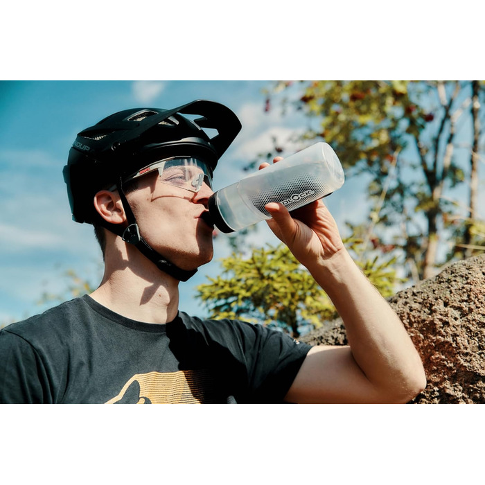 Пляшка для води FIDLOCK TWist Bottle 600 мл, магнітна система кріплення