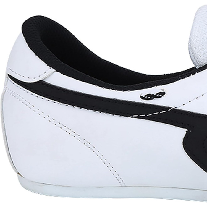 Таекундо: спортивне взуття для боксу, кунг-фу, тай-чи та інших видів спорту (37 EU)