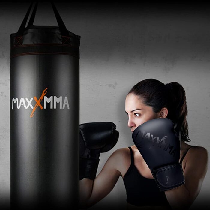 Боксерські рукавички MaxxMMA Pro Style для чоловіків та жінок, 10 унцій, чорні. Ідеально для тренувань, спарингу, муай-тай, кікбоксингу та роботи з мішком.