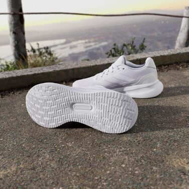 Жіночі кросівки для бігу adidas Runfalcon 5 Cloud White — білі, з амортизацією Cloudfoam та дихаючою сіткою, розмір 39 1/3 EU