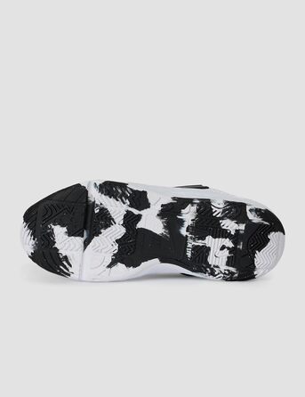Дитячі кросівки Nike Team Hustle D 12 (HF6280) White/Black, 28 EU