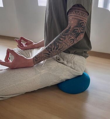 maylow Yoga mit Herz® Медитаційна подушка 'Surya' Сонце, з вишивкою, знімний чохол, наповнювач з органічної лузги спельти, персоналізація, сіро-кам'яний