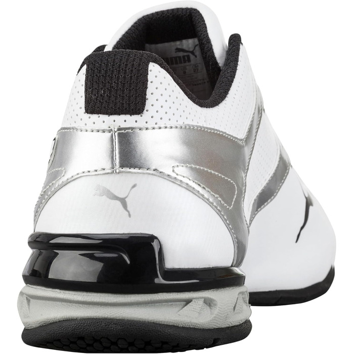 Кросівки чоловічі PUMA Tazon 6 (42 EU, білий, сріблястий, чорний)