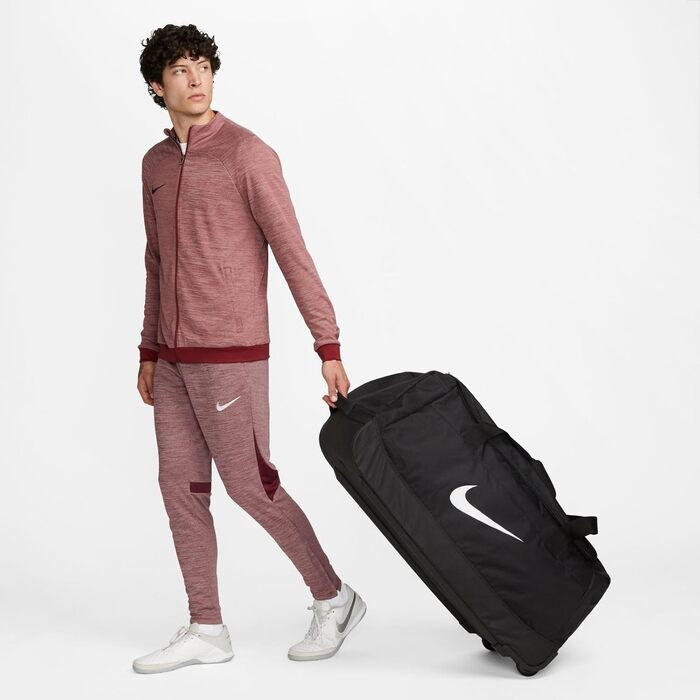 Сумка Nike Club Team Swoosh BA5199-010, ролер, спортивна, чорна/біла, 120 л, 82x35x38 см
