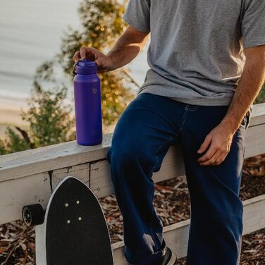 Спортивна пляшка BOTTLE BOTTLE, 1,2 л, нержавіюча сталь, ізольована, з трубочкою та контейнером для пігулок, темно-фіолетова