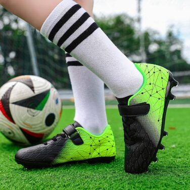 Дитячі футбольні бутси DimaiGlobal з шипами для хлопчиків та дівчаток. Зальні футбольні бутси для штучного покриття, бутси для міні-футболу, професійні тренувальні бутси (32 EU, чорний/зелений)