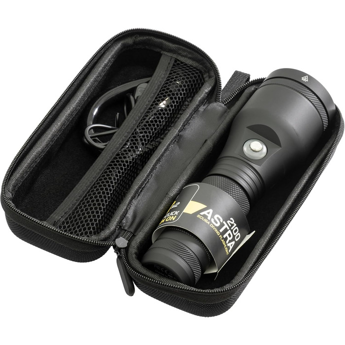 Ліхтар Cressi Astra Black - потужний LED-ліхтар для підводного плавання, риболовлі та досліджень, 2100 люмен, водонепроникний IPX8, 100м, унісекс, чорний