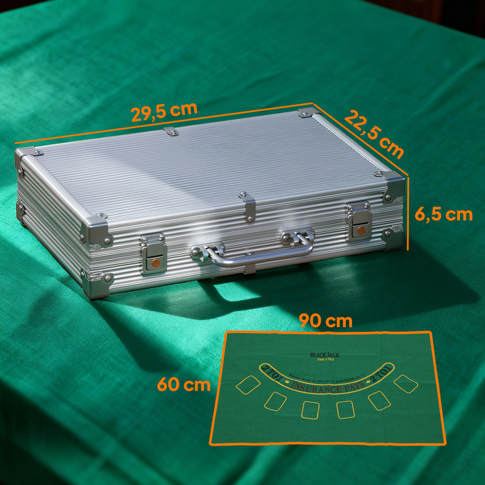 Набір покерних фішок у кейсі, з кубиками, кнопкою ділера, 2 колодами карт, сріблястого кольору