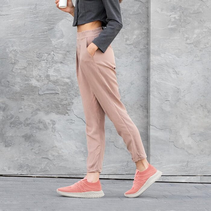 Жіночі кросівки для занять спортом: бігові, тенісні, для залу, повсякденні. Легкі, зручні, білі (37 EU, рожеві)