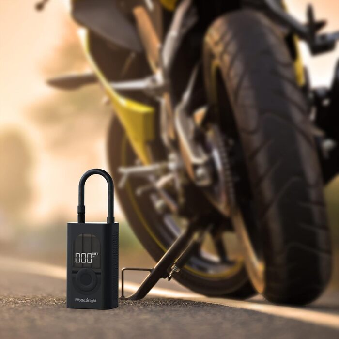 Портативний електричний компресор iWotto з LCD-дисплеєм, LED-ліхтарем, Powerbank для авто, мотоцикла, велосипеда і м'ячів