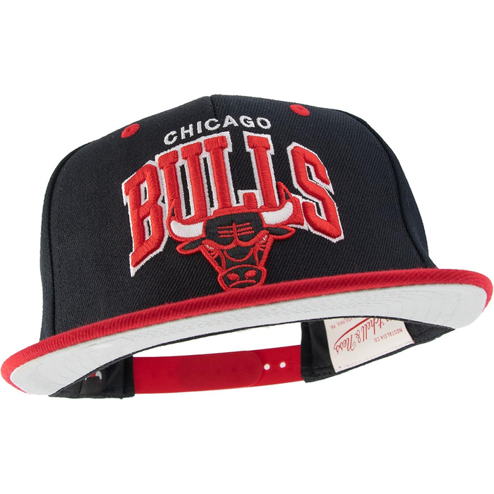 Кепка Mitchell & Ness Snapback Team Arch NBA Chicago Bulls чорний/червоний