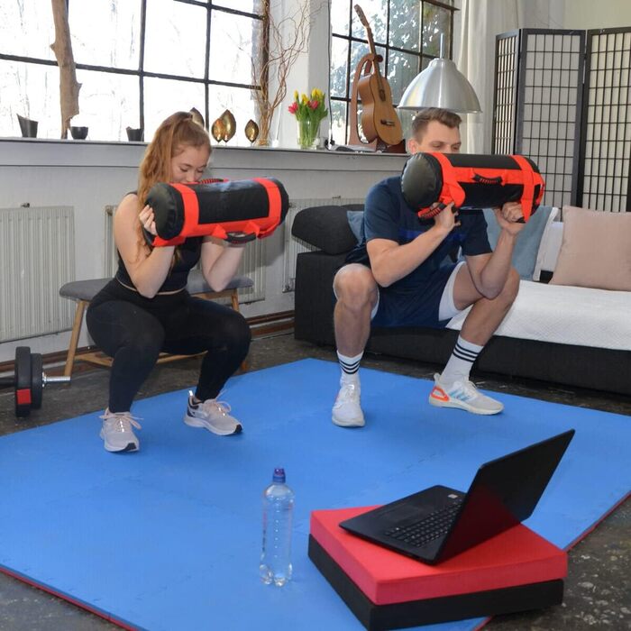 Eyepower Професійний силовий мішок 20 кг + 4 водонепроникні гирі з залізним піском, 6 ручок, фітнес-сендбег для дому, тренування преса та спини, чорний-червоний