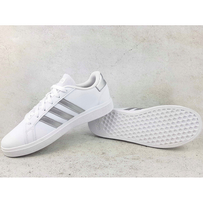 Жіночі кросівки adidas Grand Court 2.0 білі GW6506, розмір 38 2/3