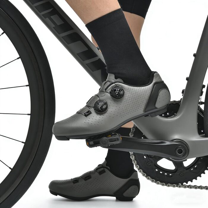 Велосипедні шкарпетки для чоловіків та жінок, шосейні велотуфлі, сумісні з SPD, SPD-SL, Look Delta/Keo | Універсальні велотуфлі для Peloton, шосе та занять велотренувань в залі | Легкі та дихаючі, 42 EU, сірі