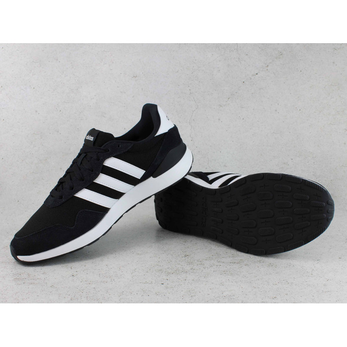 Чоловічі легкі спортивні кросівки adidas Run 60s 4.0, чорні, JR6622, 43 1/3