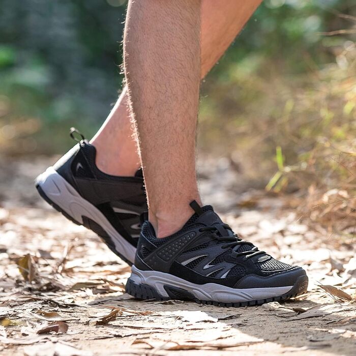 Черевики для хайкінгу чоловічі Outdoor, трекінгові, чорні, 43 EU. Зручні, дихаючі, з антиковзкою підошвою.