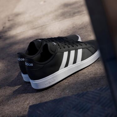 Жіночі кеди adidas Grand Court TD Lifestyle Court Casual, чорні з білими смугами, розмір 37 1/3 EU