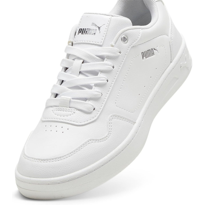 Жіночі кросівки PUMA Court Classy Basic — білі з сріблястим металіком, розмір 41 EU