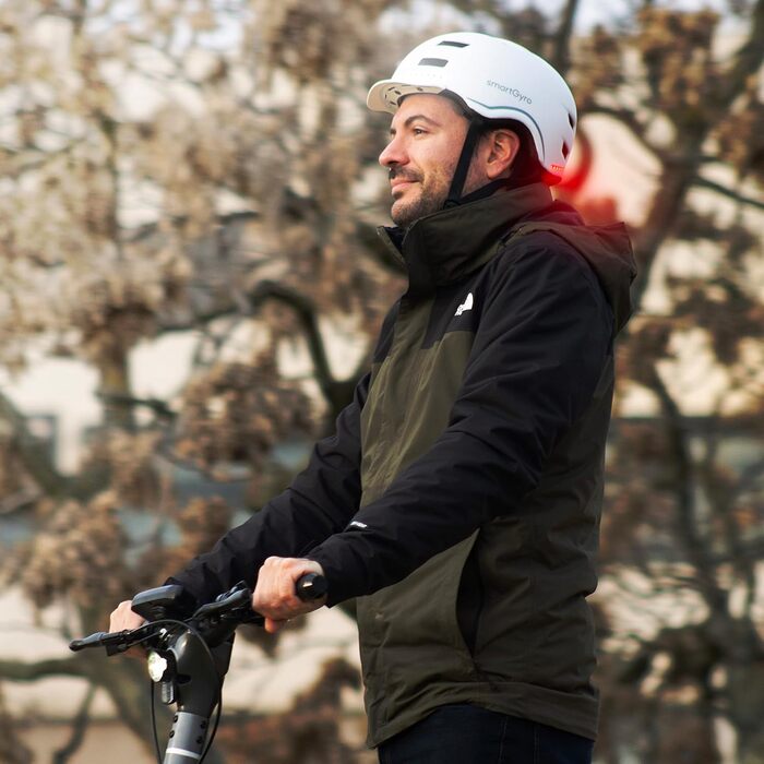 Розумний велосипедний шолом SMARTGYRO з LED-підсвічуванням