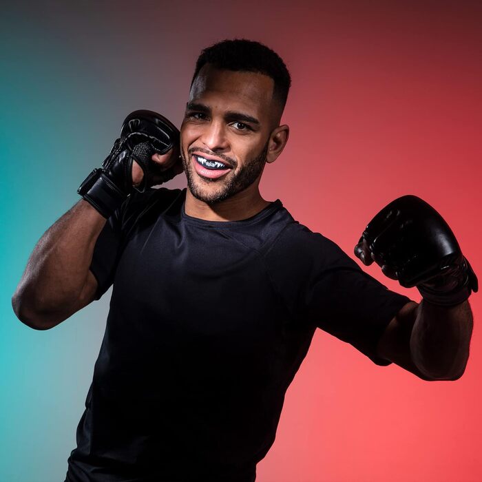 Капа для захисту зубів OPRO для регбі, боксу, MMA, червоно-біло-золота, для дорослих (10+), з технологією адаптації