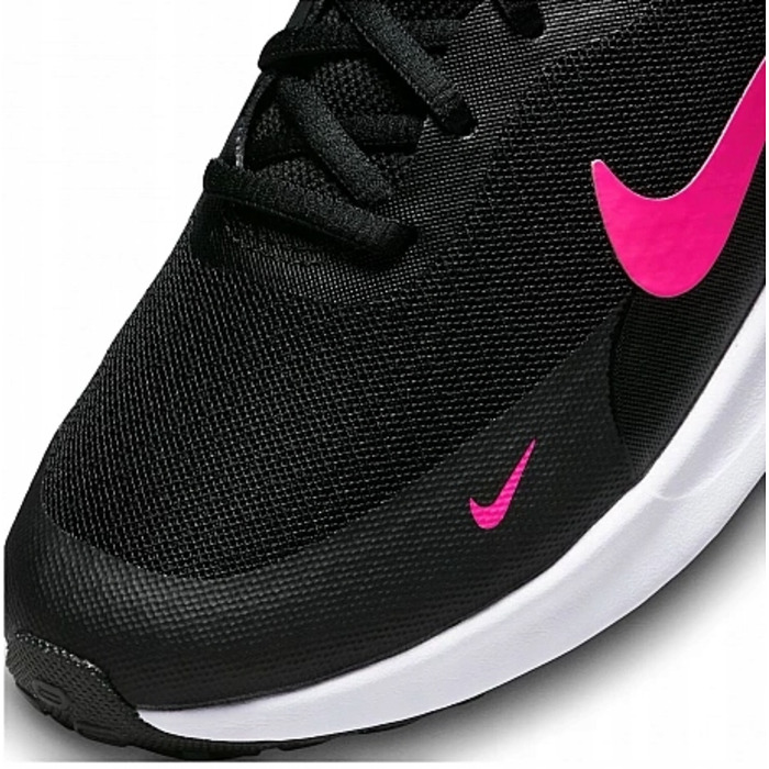 Жіночі кросівки для бігу та лайфстайлу Nike Revolution 7, чорні