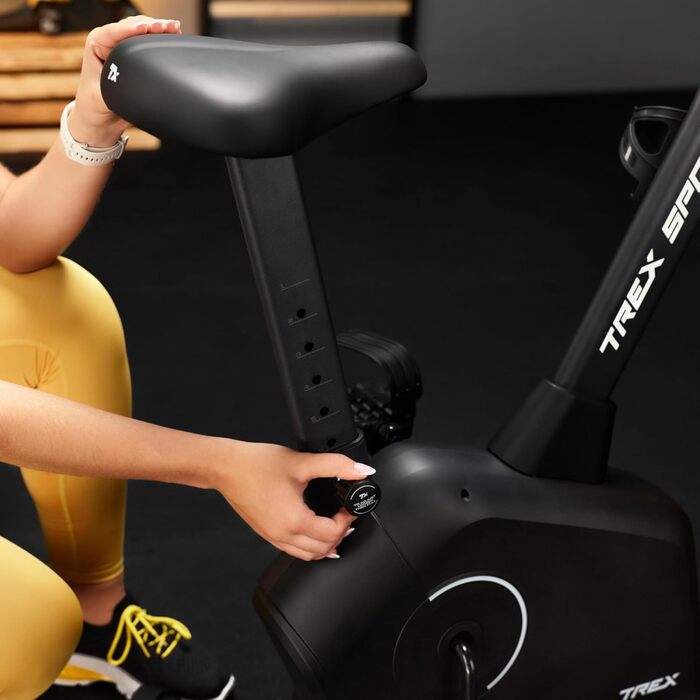 Тренажер веломагнітний T Rex Sport TX-380MB Rigon: для дому, LCD-дисплей, пульсометр, 8 рівнів, до 120 кг, чорний