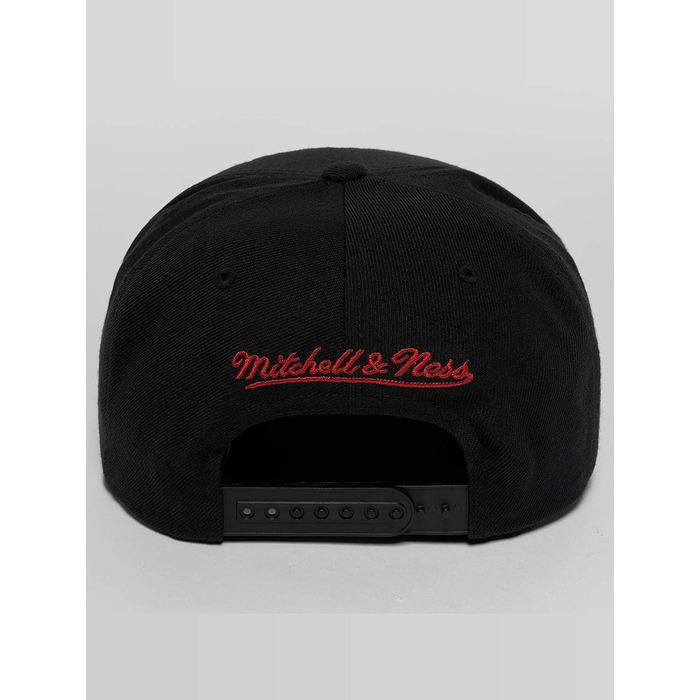 Кепка-снэпбек Mitchell & Ness Chicago Bulls чорна, універсальний розмір