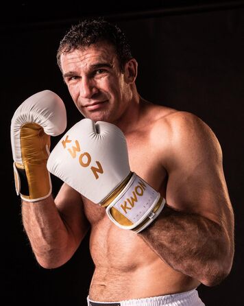 Боксерські рукавички KWON KO Champ 10oz золоті/білі, шкіра, для кікбоксингу