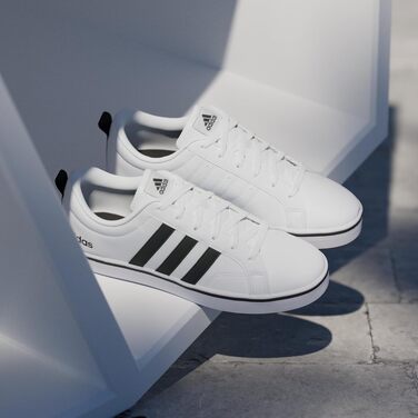 Чоловічі кросівки Adidas Vs Pace 2.0 Cloud White / Core Black, розмір 42 2/3 EU
