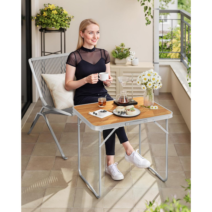 Складаний туристичний стіл Woltu для пікніка, пляжу та відпочинку на природі, 70x50x60 см (Alu & MDF)