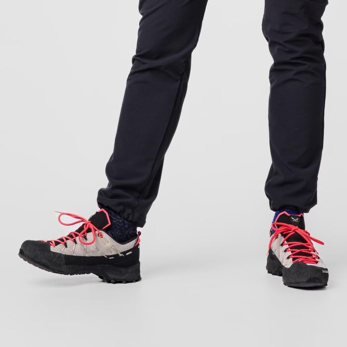 Черевики Salewa Wildfire 2 Gore-Tex для туризму, чоловічі (Сирач, 35 EU)