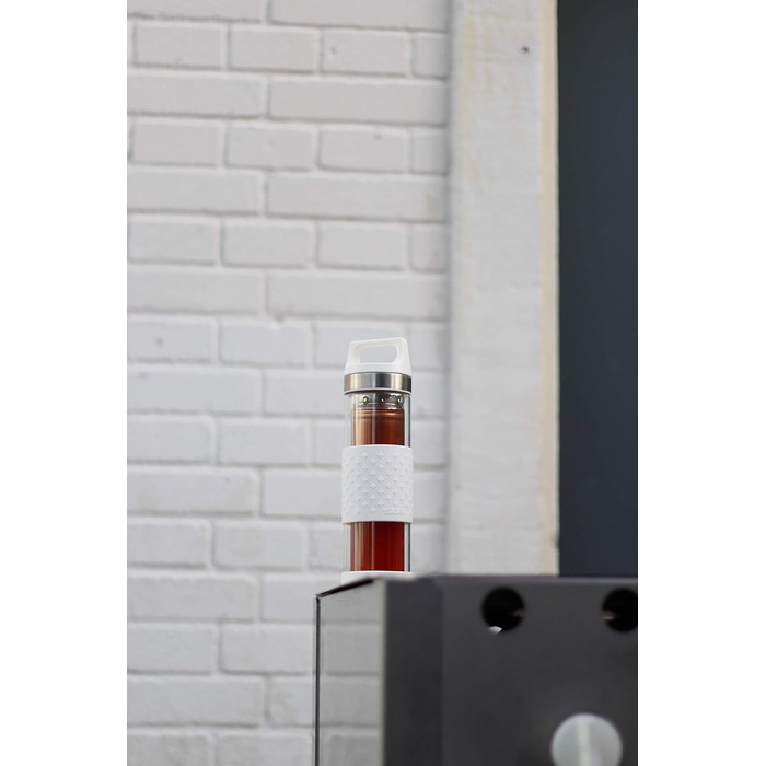 Термос-пляшка SIGG Hot & Cold 0.4 л із скла з силіконовим захистом, ізольована та без шкідливих речовин, аква