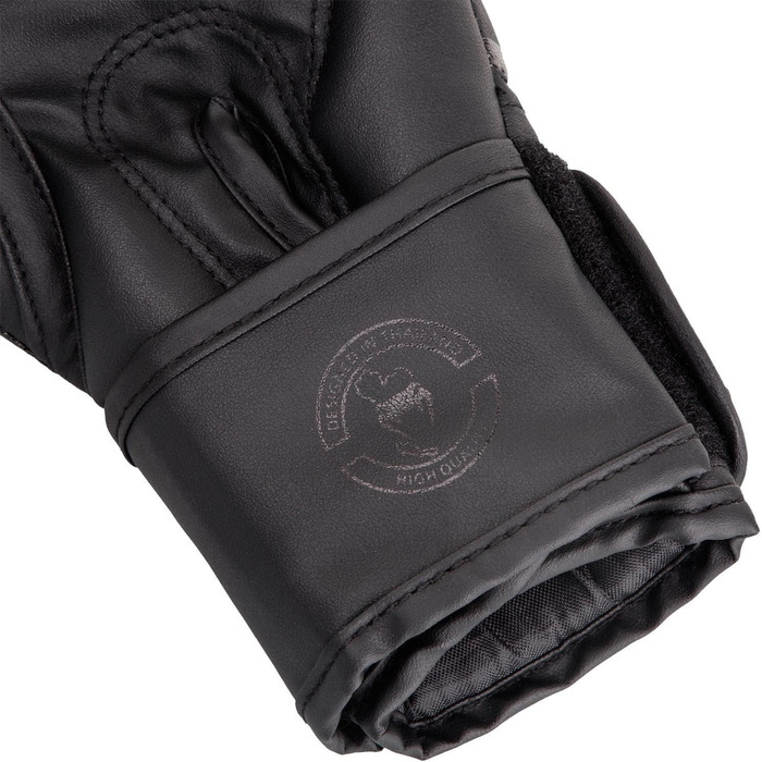 Боксерські рукавички Venum Challenger 2.0 для дітей, чорно-білі, 8 Oz