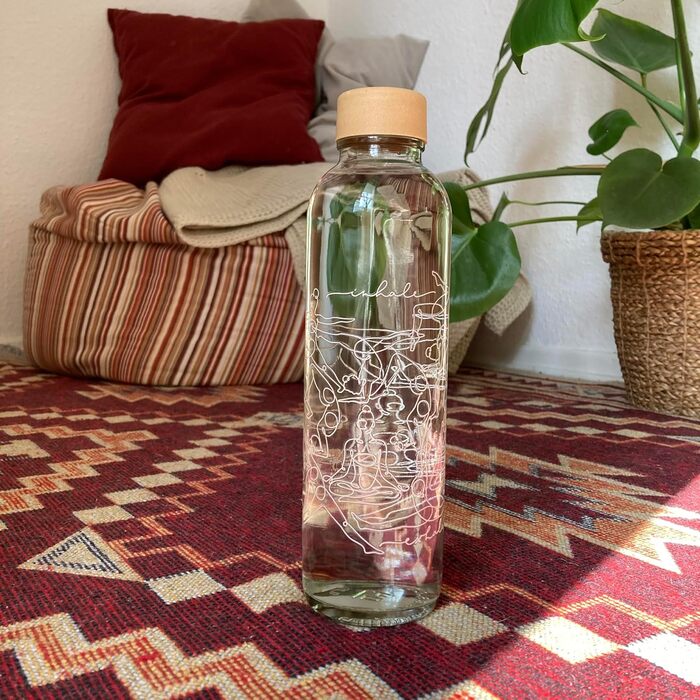 Скляна пляшка для води Carrybottles 0,7 л Inhale & Exhale, спортивна, BPA-free, герметична, для газованої води, виробництво Німеччина