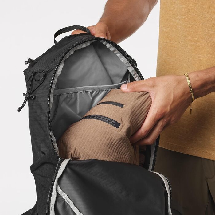 Рюкзак SALOMON Trailblazer 30L чорний, унісекс, для туризму, легкий та зручний