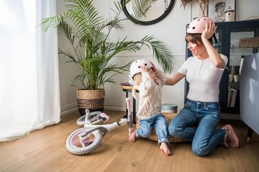 Дитячий універсальний шолом Momi Mimi, регульований, чорний матовий, для обхвату голови 47-58 см, ударостійкий ABS, ударопоглинаючий EPS