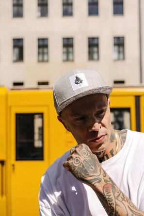 Кепка-снэпбек Nebelkind Berlin Netzplan унісекс, сіра, регульований розмір, стильна бейсболка з прямим козирком у стилі Streetwear