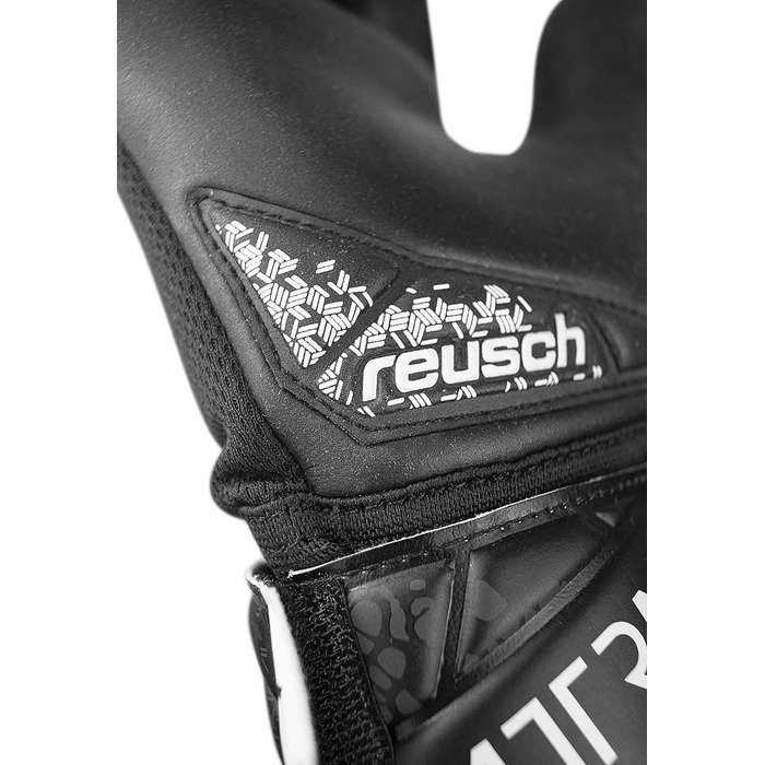 Воротарські рукавички Reusch Attrakt Infinity NC чорні, розмір 9, унісекс, для дорослих