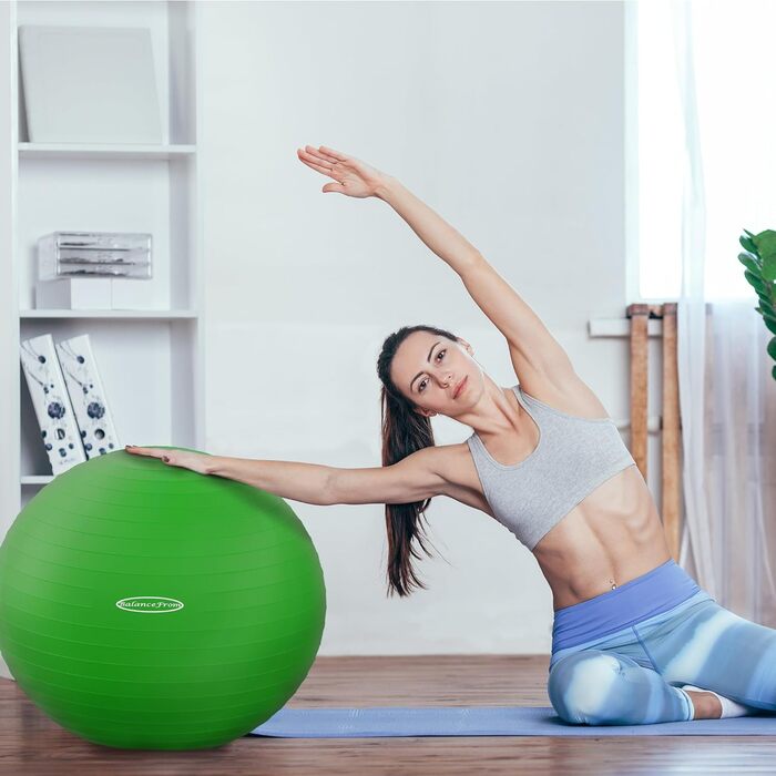 Гімнастичний м'яч BalanceFrom, антиковзний, міцний, з насосом, зелений, 58–65 см, розмір L