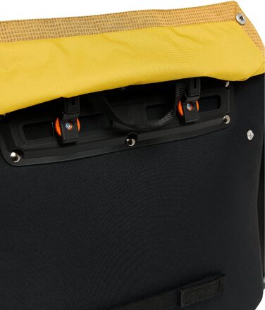 Сумка-месенджер VAUDE Cycle Messenger L для велосипеда, 20 л, з дощовиком, універсальний розмір, жовта