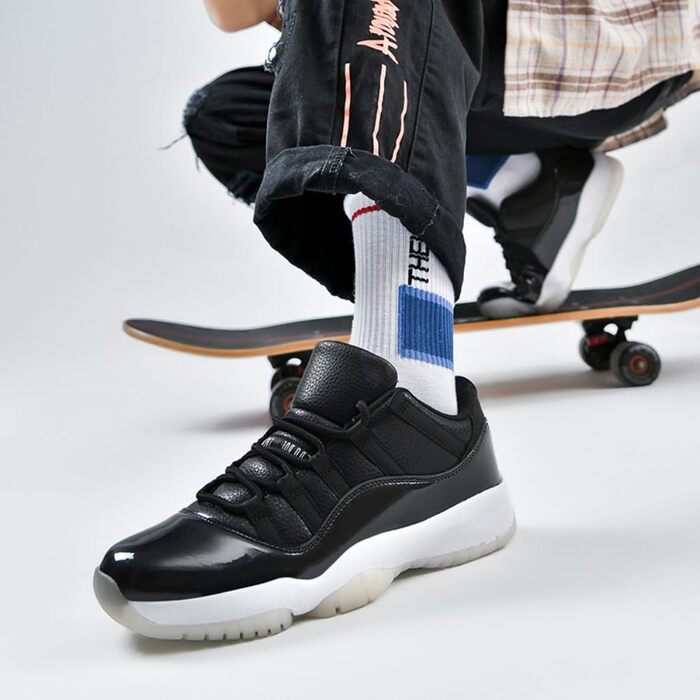 Кросівки баскетбольні для чоловіків та жінок, унісекс. Зручні кросівки для занять спортом, прогулянок та повсякденного носіння. Антиковзаюча підошва, легкі, розміри 36-45, білі, сині (чорні), 38 EU.