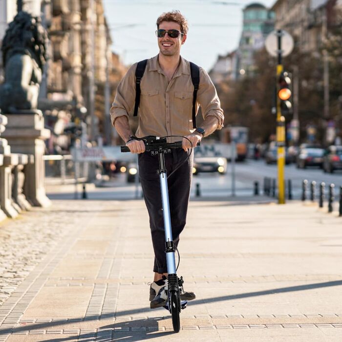 Дитячий складний самокат для дітей 8-15 років з великими колесами 200 мм, дисковими гальмами та регульованою висотою, синій