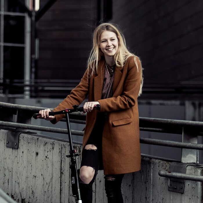 Самокат HUDORA BigWheel 205 - Міцний алюмінієвий самокат, регульована висота, складаний, з підставкою. Підходить для дітей та дорослих, до 100 кг, чорний/антрацит