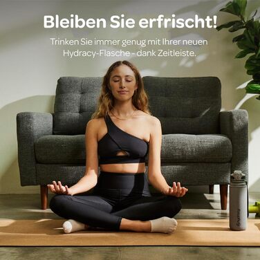 Пляшка для води Hydracy з фруктовим вставкою, 1 л, BPA-free, з часовою розміткою, герметична спортивна пляшка без конденсату для спорту та активного відпочинку