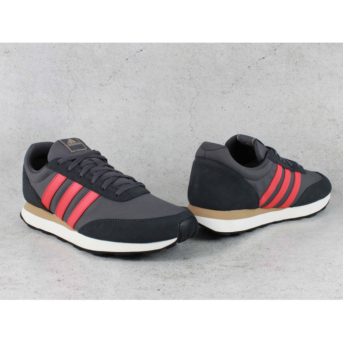 Чоловічі спортивні кросівки Adidas JI4946, розмір 42 2/3