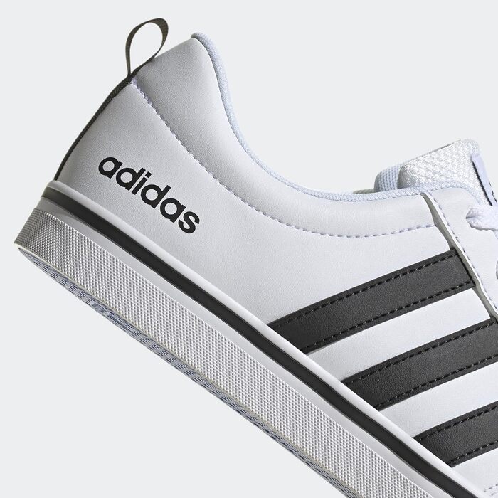 Чоловічі кросівки Adidas Vs Pace 2.0 Cloud White / Core Black, розмір 42 2/3 EU